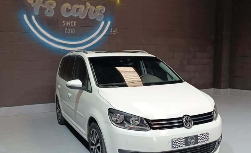 VOLKSWAGEN Touran 1.6 TDI ADVANCE