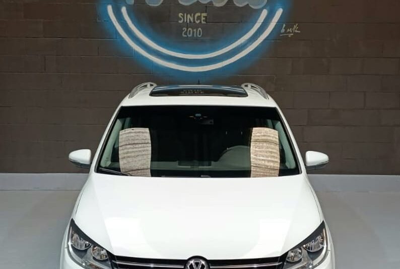 VOLKSWAGEN Touran 1.6 TDI ADVANCE
