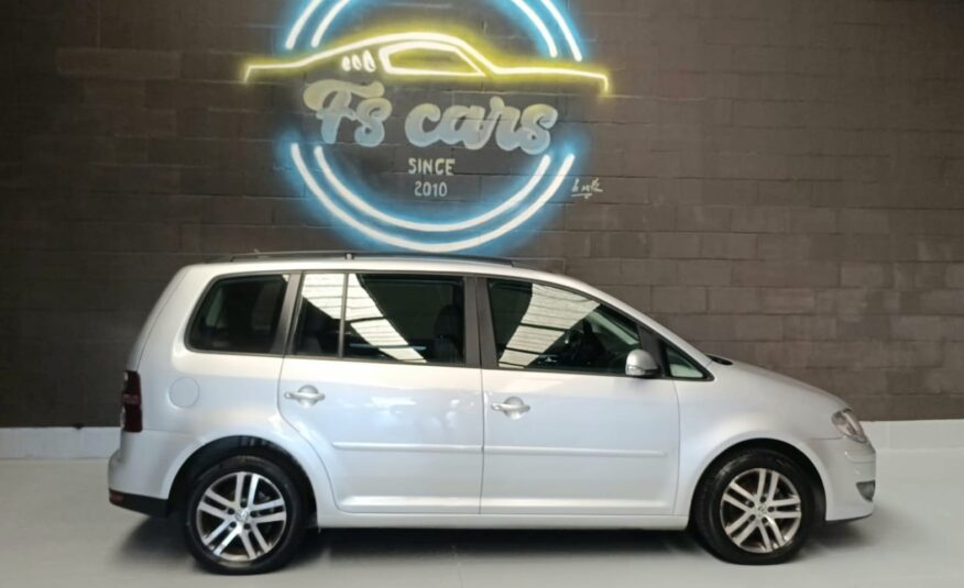 VOLKSWAGEN TOURAN 1.9 TDI EDITION
