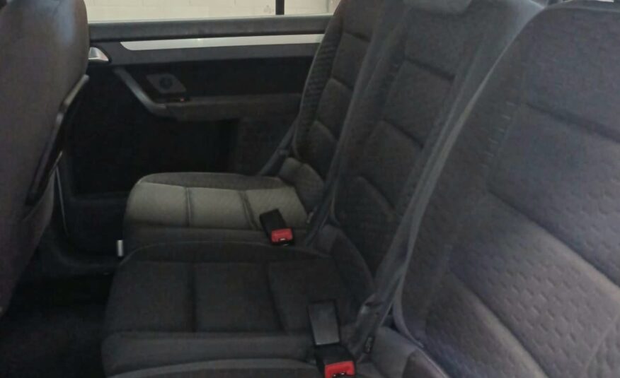 VOLKSWAGEN TOURAN 1.9 TDI EDITION