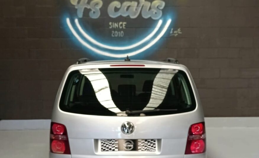 VOLKSWAGEN TOURAN 1.9 TDI EDITION