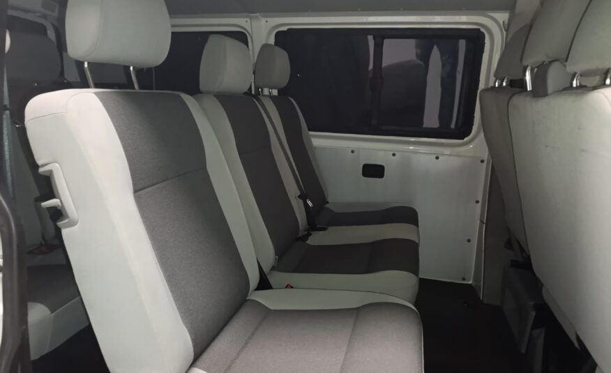 VOLKSWAGEN TRASNPORTER 2.0 TDI COMBI