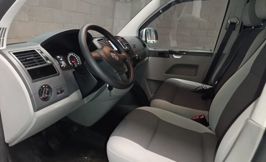 VOLKSWAGEN TRASNPORTER 2.0 TDI COMBI
