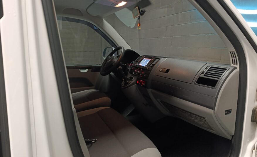 VOLKSWAGEN TRASNPORTER 2.0 TDI COMBI