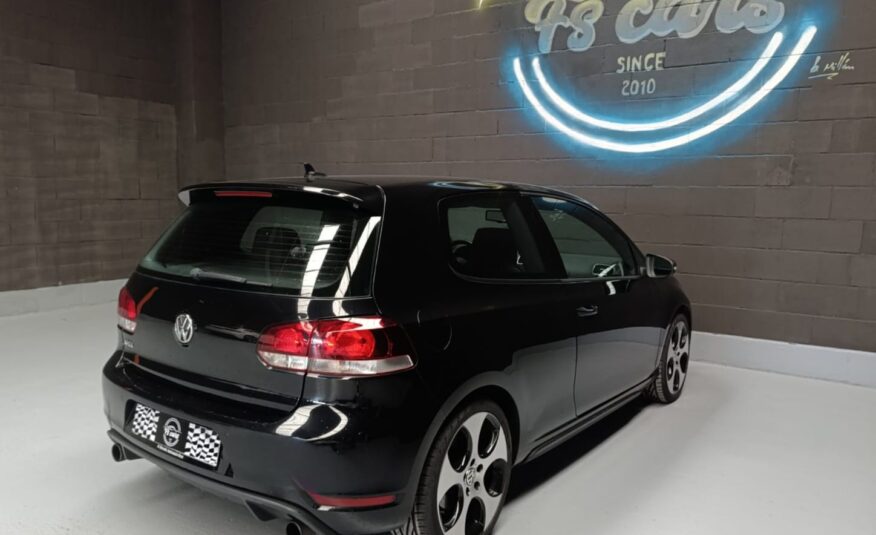 VOLKSWAGEN GOLF 2.0 TFSI GTI