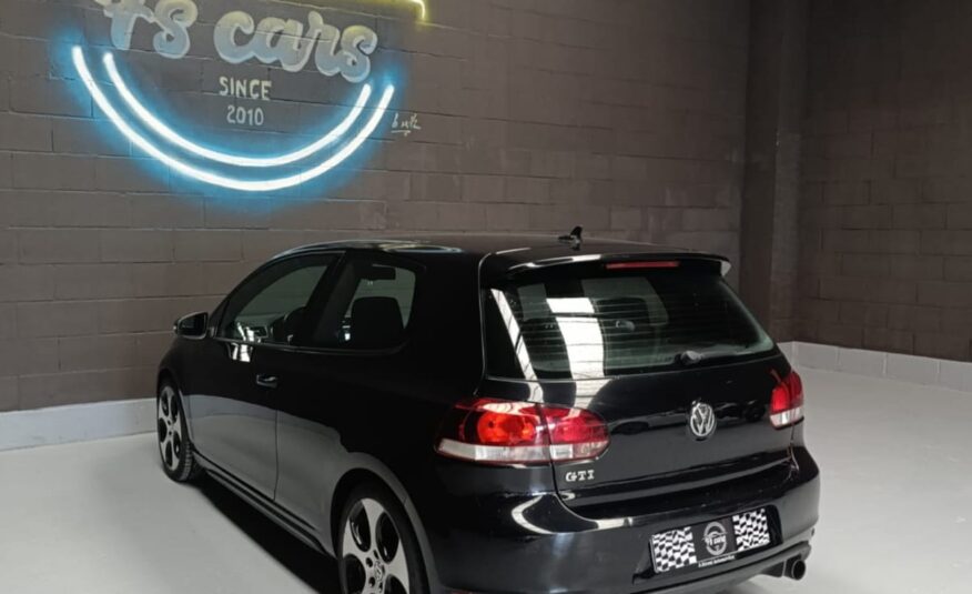 VOLKSWAGEN GOLF 2.0 TFSI GTI