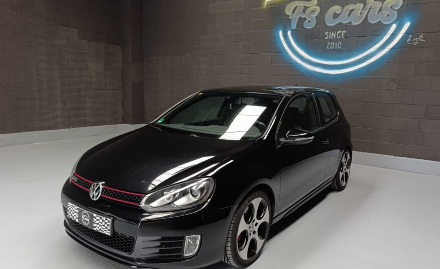 VOLKSWAGEN GOLF 2.0 TFSI GTI