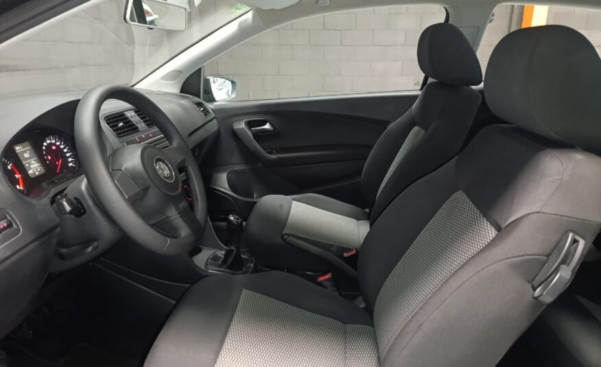 VOLKSWAGEN POLO 1.2 ADVANCE