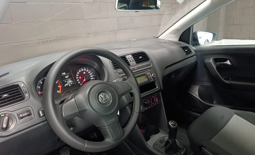 VOLKSWAGEN POLO 1.2 ADVANCE
