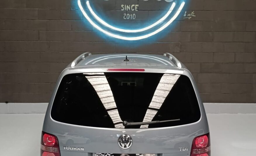 VOLKSWAGEN TOURAN 1.6 TDI ADVANCE