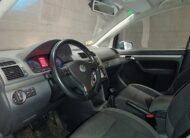 VOLKSWAGEN TOURAN 1.6 TDI ADVANCE