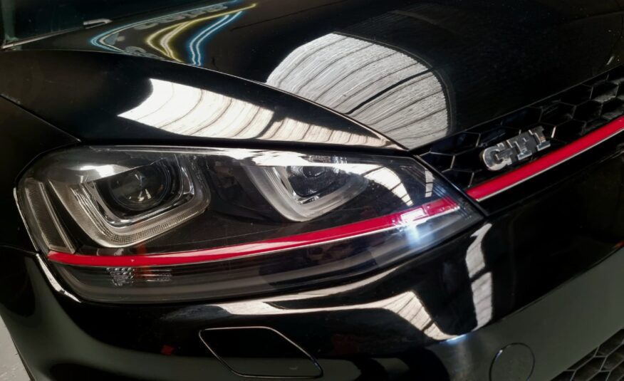 VOLKSWAGEN GOLF VII 2.0 TFSI GTI DSG