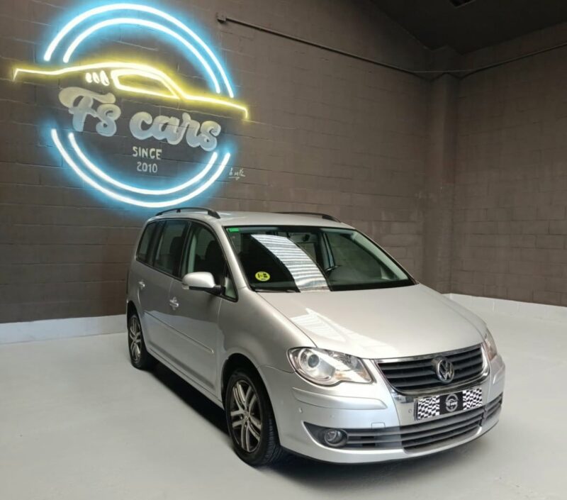 VOLKSWAGEN TOURAN 1.9 TDI EDITION
