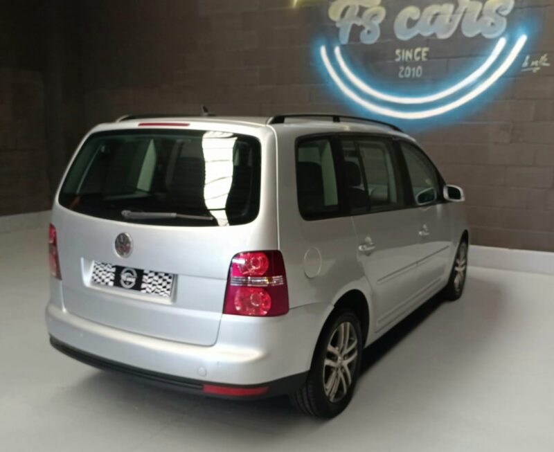 VOLKSWAGEN TOURAN 1.9 TDI EDITION