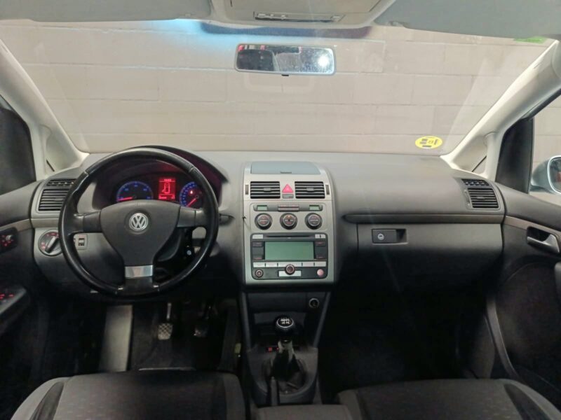 VOLKSWAGEN TOURAN 1.9 TDI TRAVELLER
