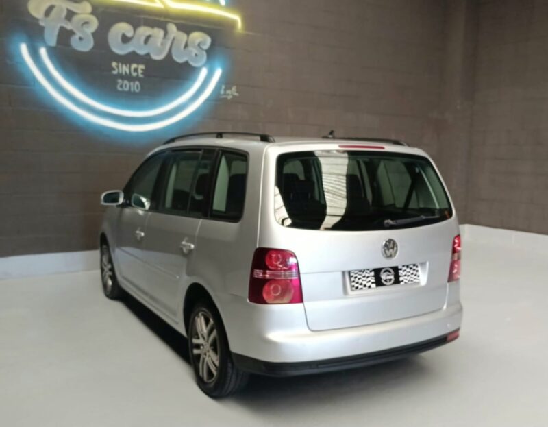 VOLKSWAGEN TOURAN 1.9 TDI EDITION