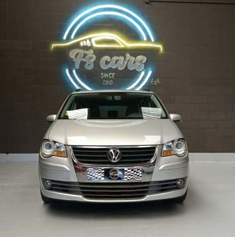 VOLKSWAGEN TOURAN 1.9 TDI EDITION
