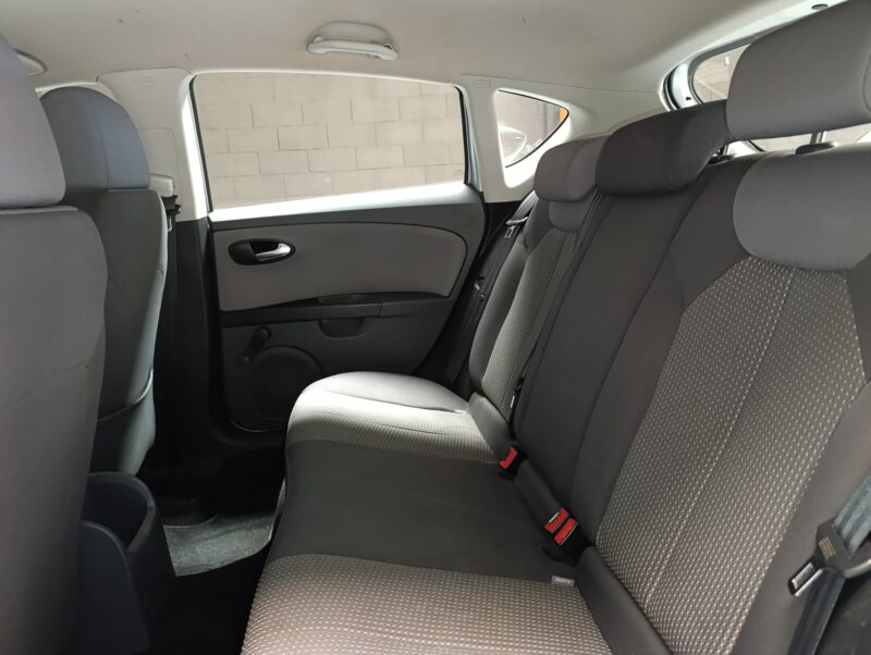 SEAT LEON 1.6 TDI ECOMOTIVE REFERENCE