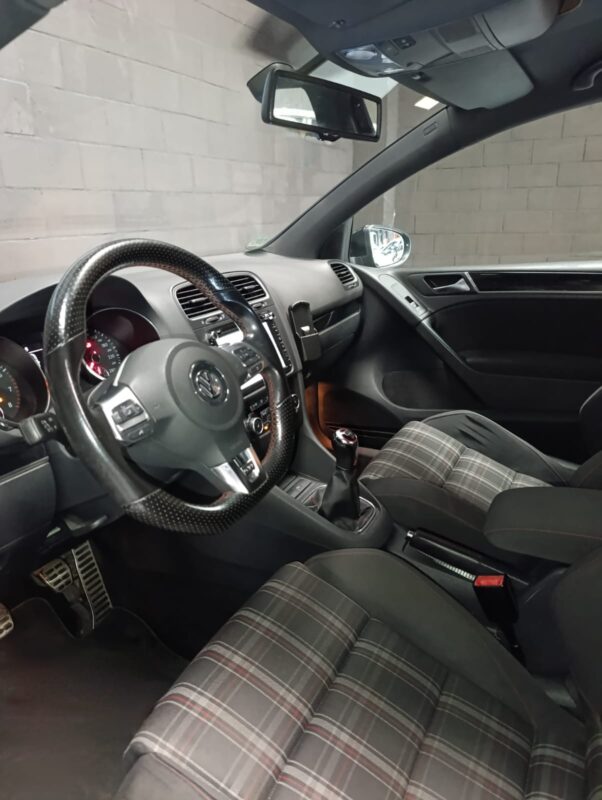 VOLKSWAGEN GOLF 2.0 TFSI GTI