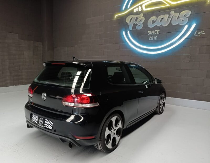 VOLKSWAGEN GOLF 2.0 TFSI GTI