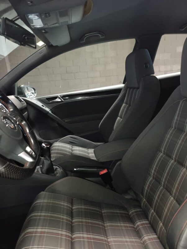 VOLKSWAGEN GOLF 2.0 TFSI GTI