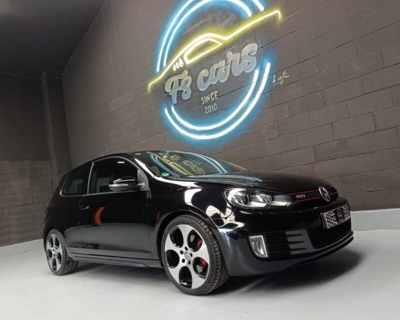 VOLKSWAGEN GOLF 2.0 TFSI GTI