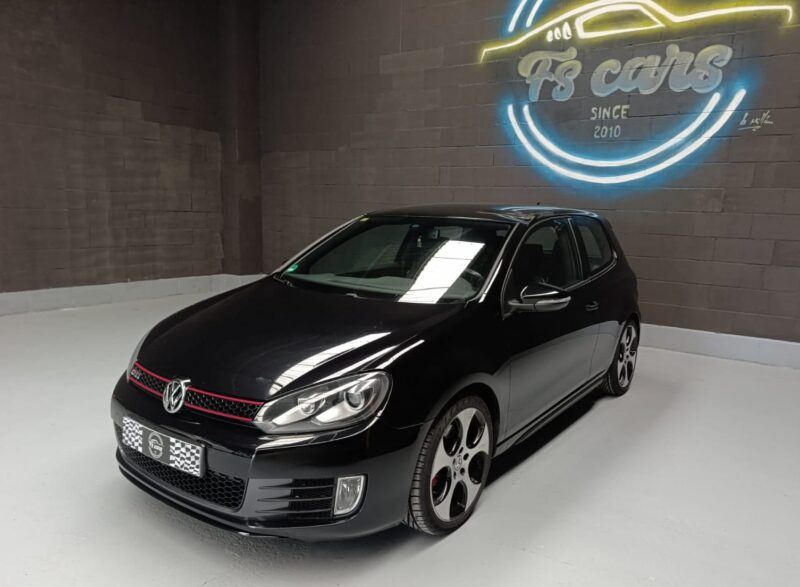 VOLKSWAGEN GOLF 2.0 TFSI GTI