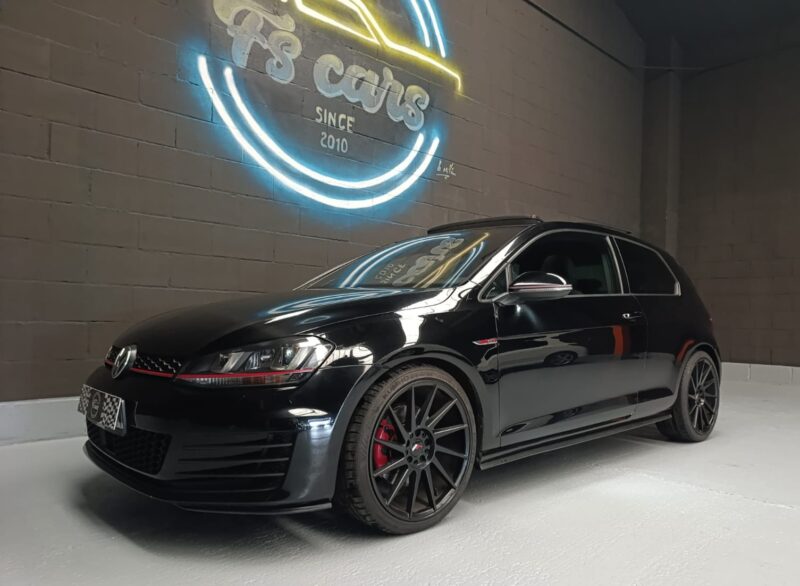 VOLKSWAGEN GOLF 2.0 TFSI GTI DSG