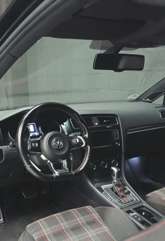 VOLKSWAGEN GOLF 2.0 TFSI GTI DSG