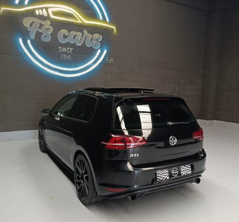 VOLKSWAGEN GOLF 2.0 TFSI GTI DSG