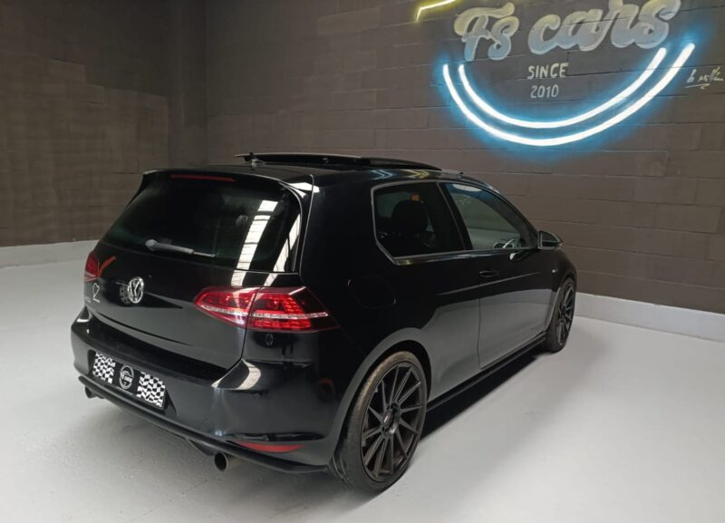 VOLKSWAGEN GOLF 2.0 TFSI GTI DSG