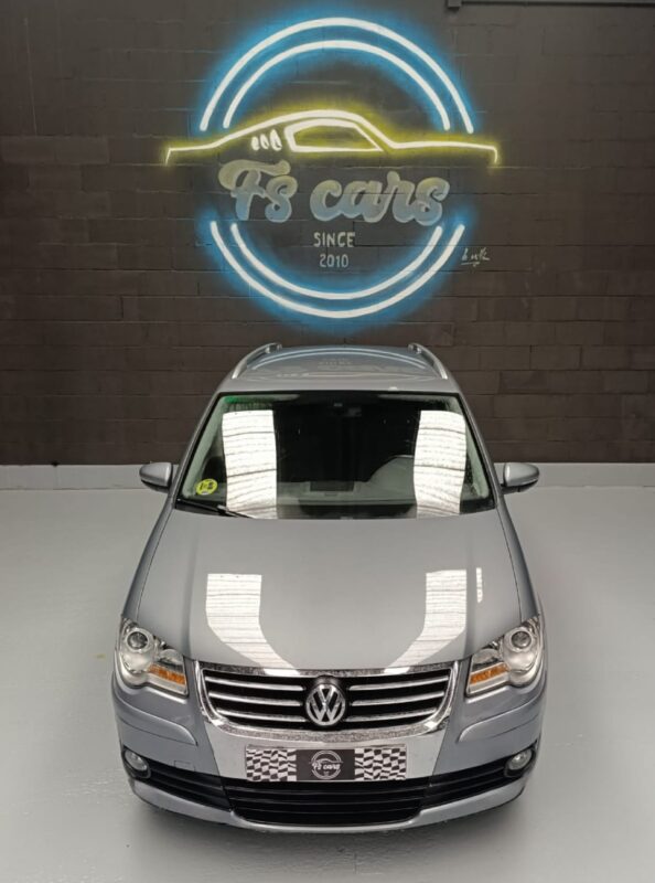 VOLKSWAGEN TOURAN 1.6 TDI ADVANCE