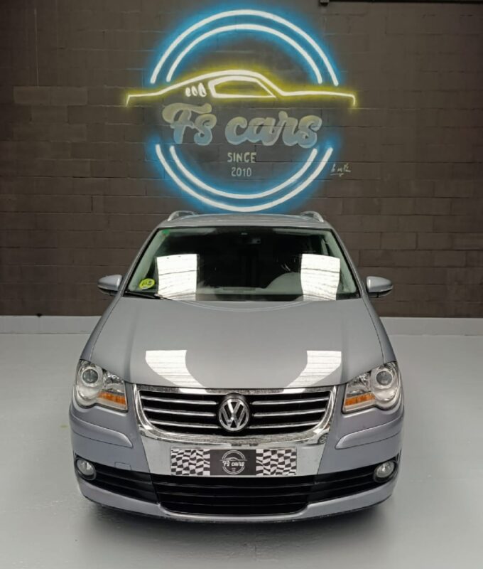 VOLKSWAGEN TOURAN 1.6 TDI ADVANCE