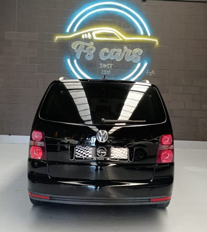 VOLKSWAGEN TOURAN 1.9 TDI TRAVELLER