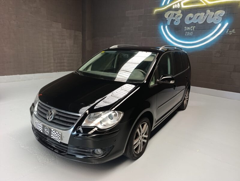 VOLKSWAGEN TOURAN 1.9 TDI TRAVELLER