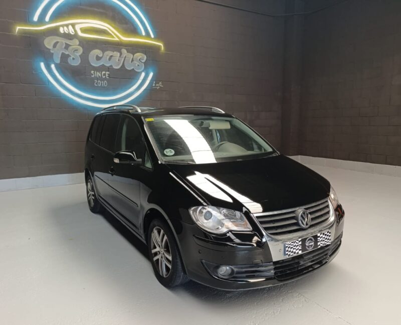 VOLKSWAGEN TOURAN 1.9 TDI TRAVELLER