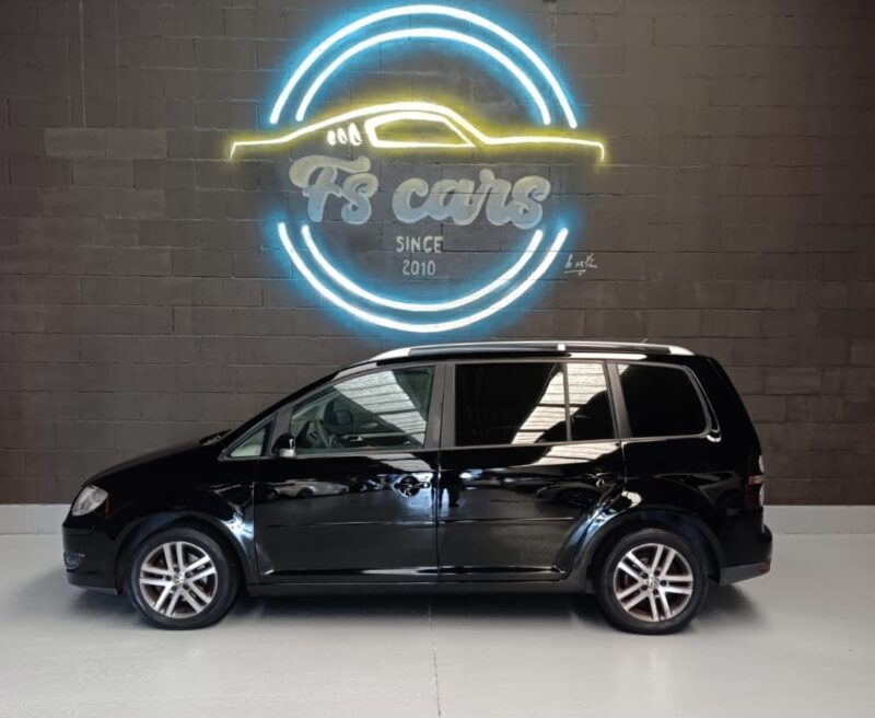 VOLKSWAGEN TOURAN 1.9 TDI TRAVELLER