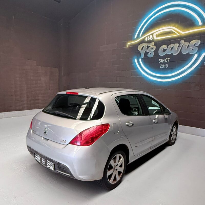 PEUGEOT 308 1.6 HDI SPORT