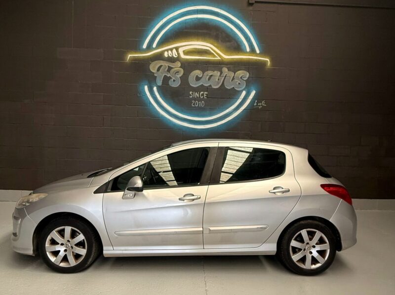 PEUGEOT 308 1.6 HDI SPORT