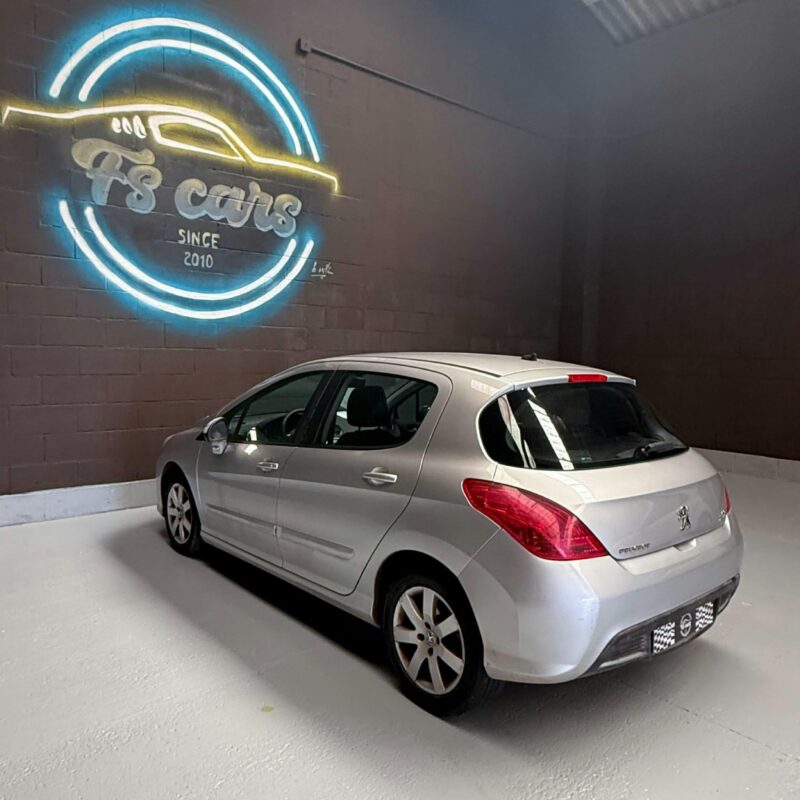 PEUGEOT 308 1.6 HDI SPORT