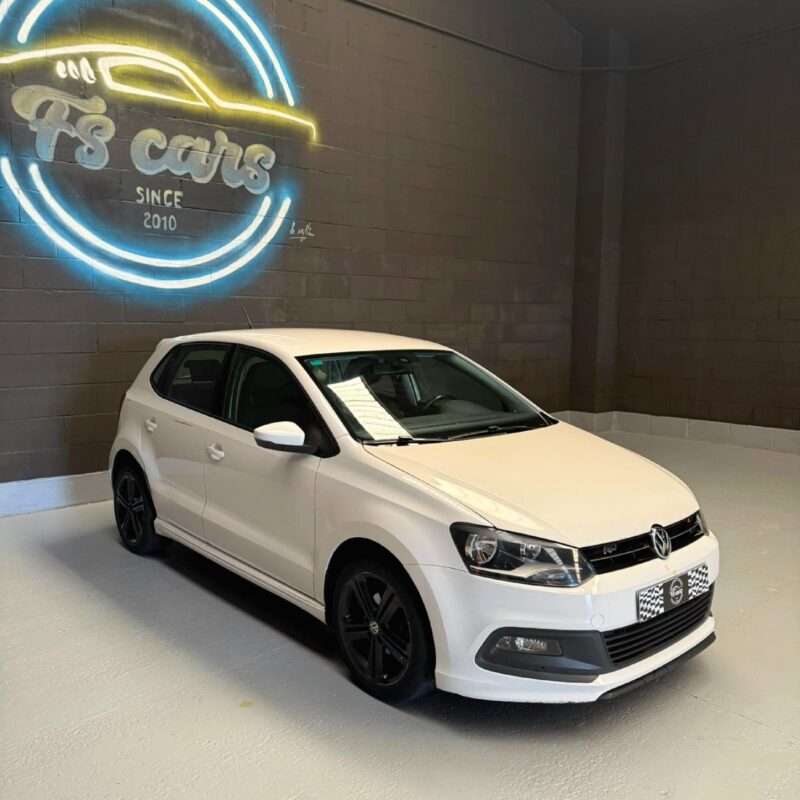 VOLKSWAGEN POLO 1.6 TDI SPORT BY R-LINE