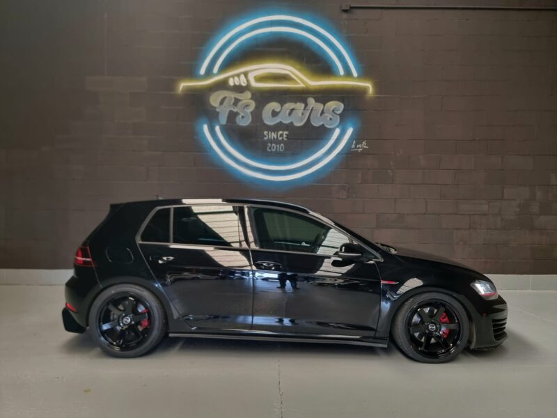 VOLKSWAGEN GOLF VII 2.0 TFSI GTI DSG