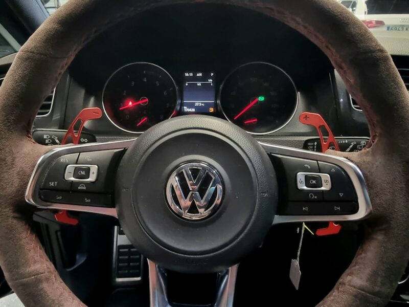 VOLKSWAGEN GOLF VII 2.0 TFSI GTI DSG