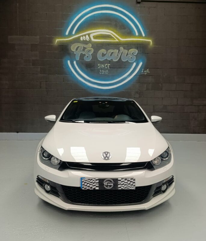 VOLKSWAGEN SCIROCCO 2.0 TDI BY R-LINE